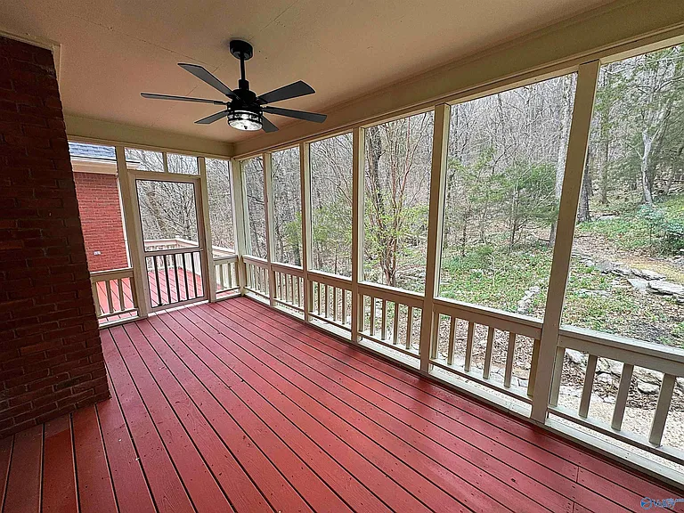 1319 Chesterfield Rd SE — Photo 8