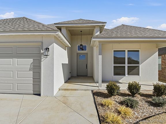 2nd image of 13135 S 105th East Ave