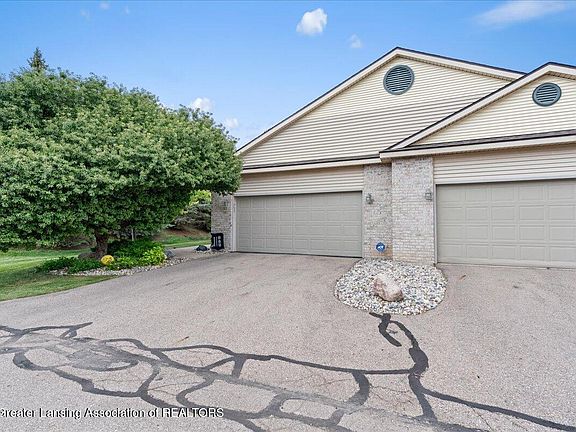 3rd image of 1711 Willow Creek Dr Unit 25