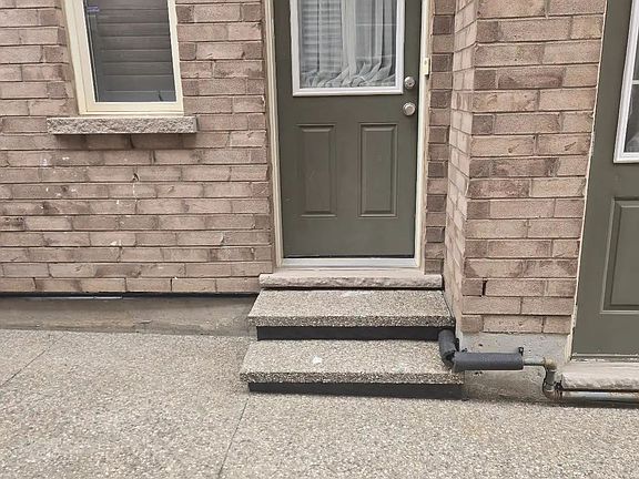 5th image of 10 Twin Falls Rd