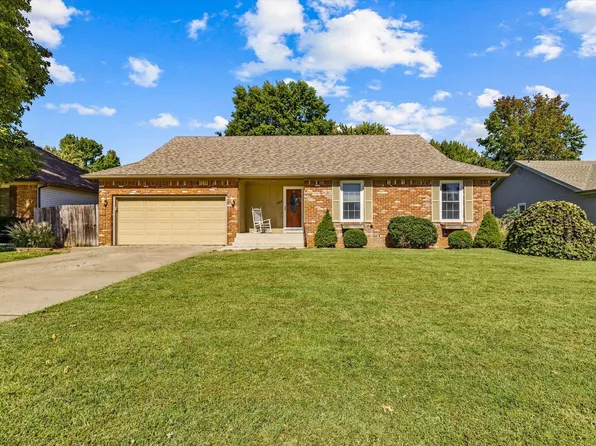 1353 E Woodgate Street, Springfield, MO 65804