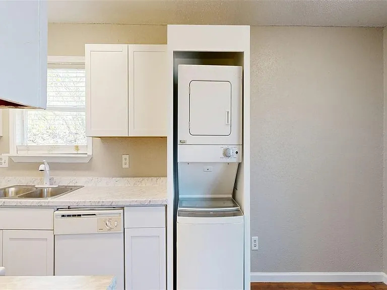 806 Oran Cir #A — Photo 21