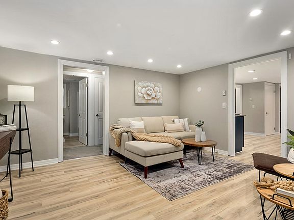 5th image of 6608 Corson Ave S #B