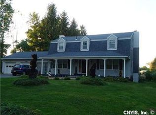 9452 Pendergast Rd, Phoenix, NY 13135