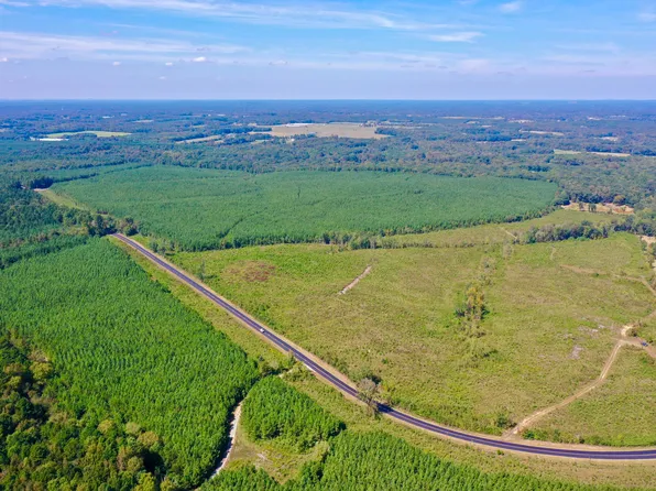 4093 State Highway 42, Goldston, NC 27252