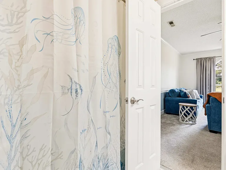 Wild Iris Dr — Photo 21