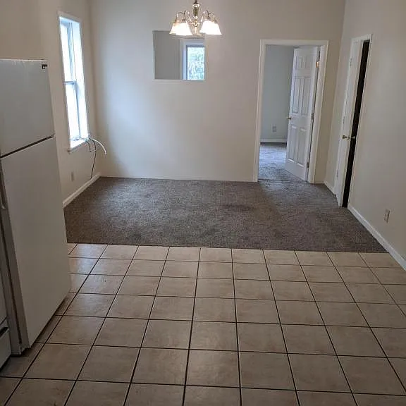 8 Elizabeth St #2 — Photo 2