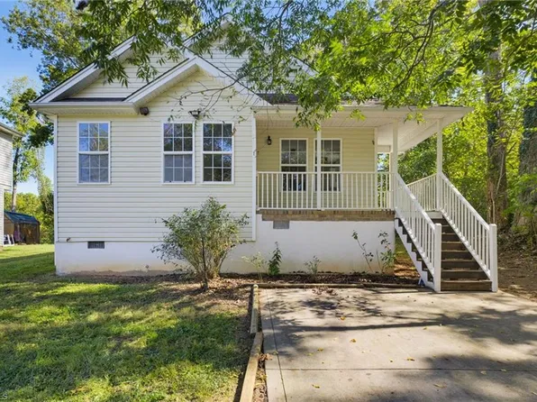 641 Glenbrook Dr, Winston Salem, NC 27101