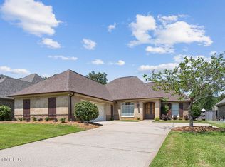 221 Penny Ln, Brandon, MS 39042