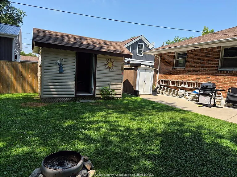 27 Horwath Ave — Photo 12