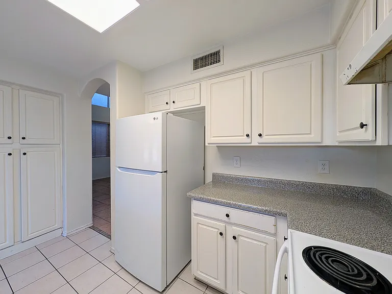 3548 W Whispering Wind Dr — Photo 14