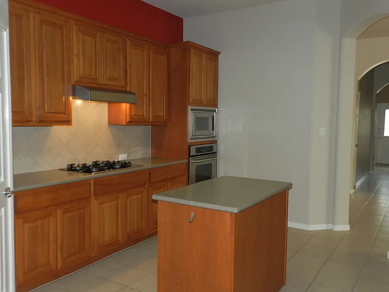 613 Hickory Run Dr — Photo 11