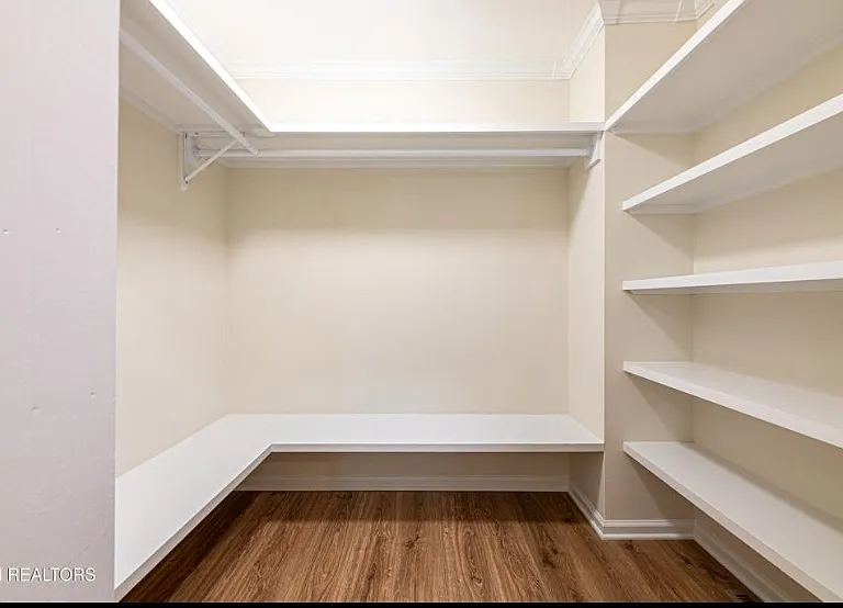 7709 Wilmington Dr — Photo 5