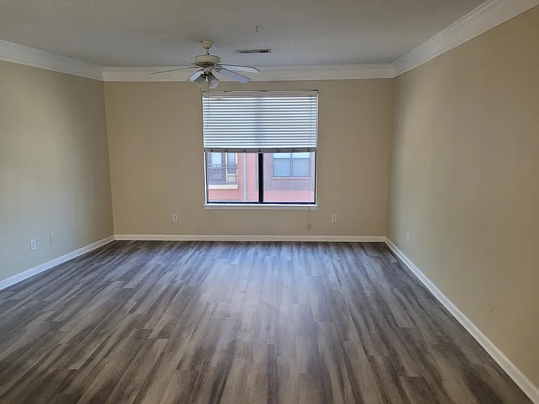 400 17th St NW #1351 — Photo 13