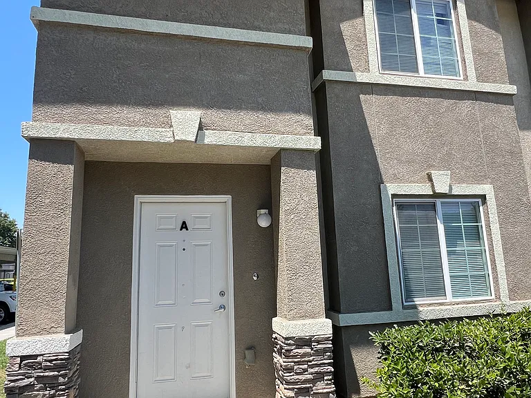 600-61 E Hosking Ave — Photo 11