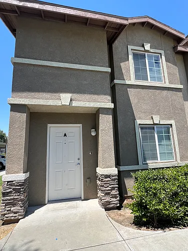 600-61 E Hosking Ave Photo 1