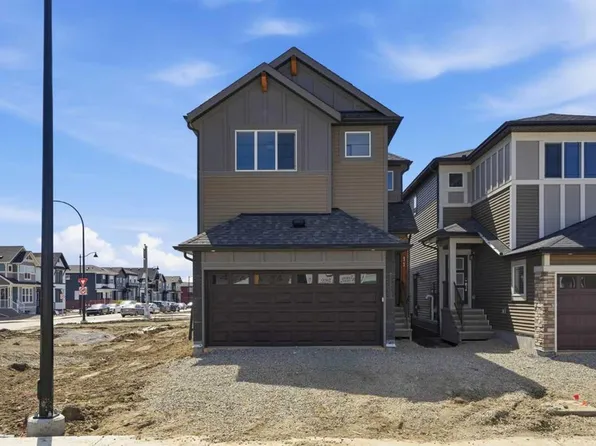 11 N Homestead Gdns NE, Calgary, AB T3J 5T8