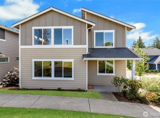 1009 Magnuson Way, Bremerton, WA 98310