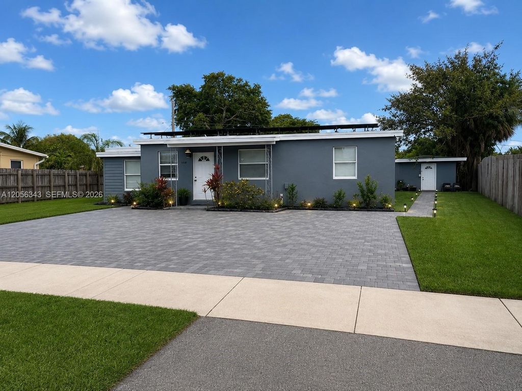 1885 NE 53rd St, Pompano Beach