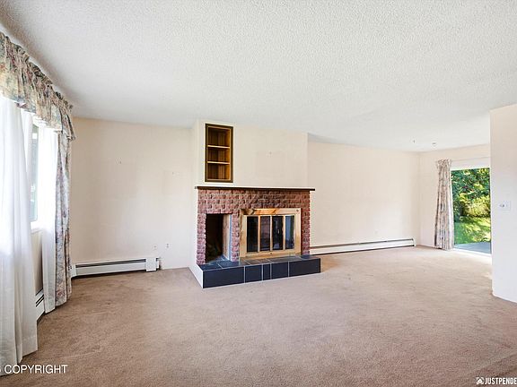5th image of 8400 E 10th Ave