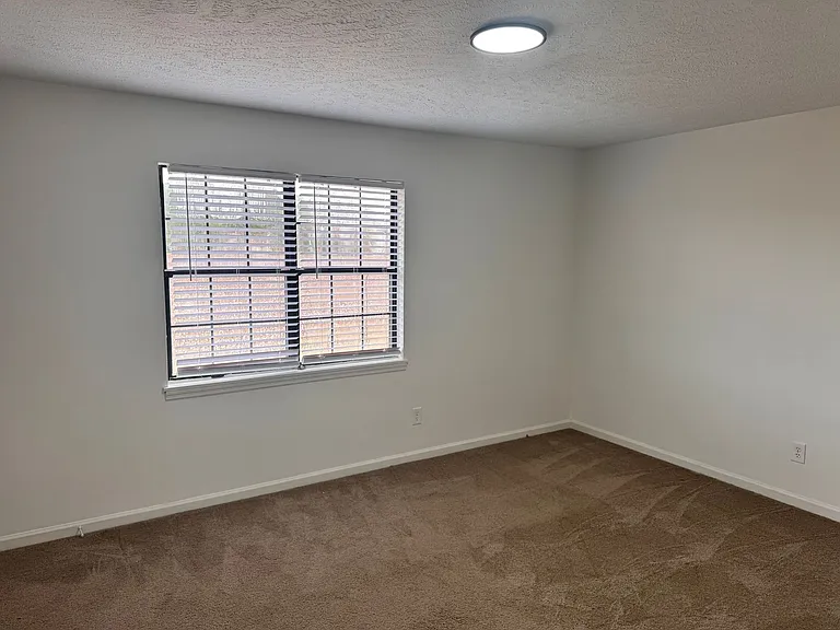 118-132 133 Riverbirch Dr — Photo 8