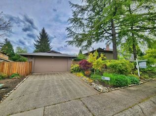 16827 NE 32nd St, Bellevue, WA 98008