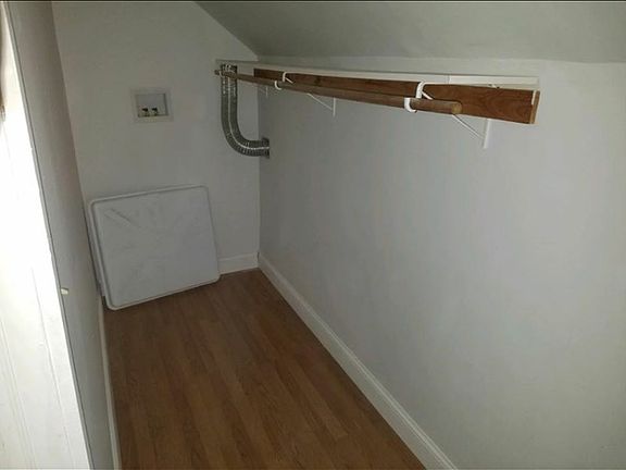 Closet washer / dryer hookup