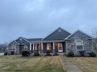 5 Pebble Ct, Jerseyville, IL 62052