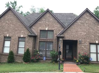 2808 Cross Bridge Dr, Vestavia, AL 35216