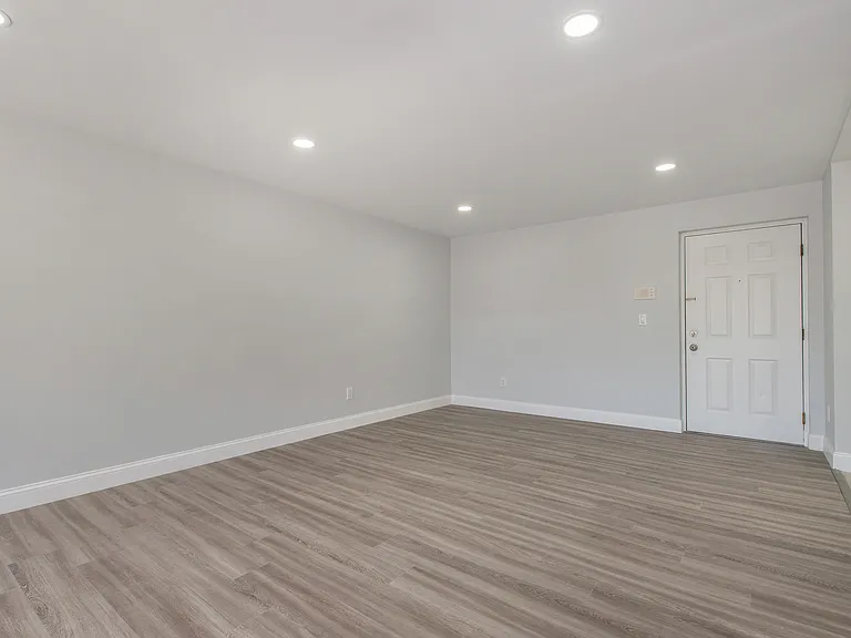 446 Passaic St #3F — Photo 14