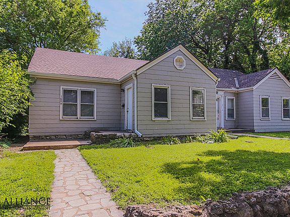 3rd image of 1609-11 Poyntz Ave #1609