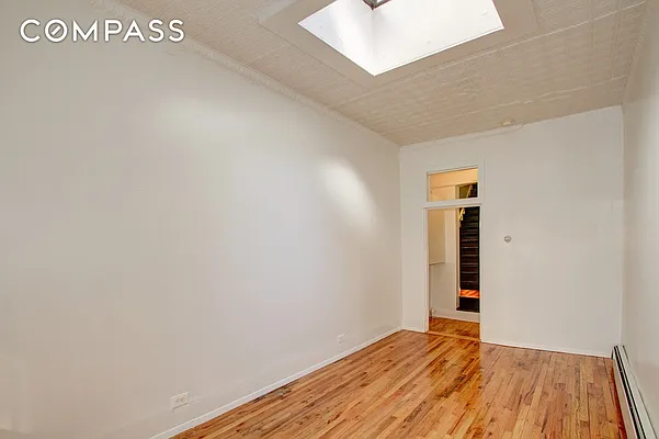 Rented by Compass | media 22