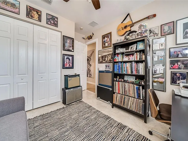 8012 NW 128th Ln — Photo 31