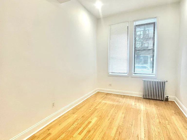 509 E 81st St #GFE — Photo 2
