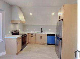 1621 Shafter Ave #A, San Francisco, CA 94124