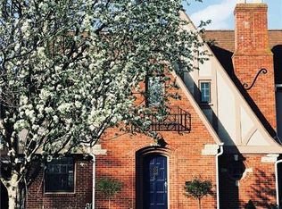 2335 N Circle Dr, Saint Joseph, MO 64505