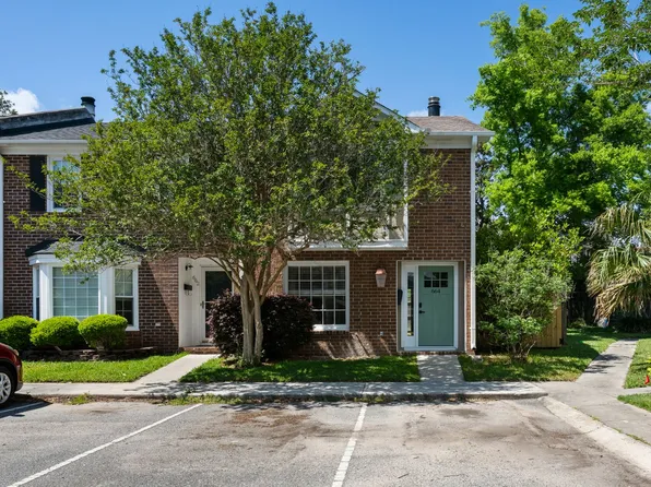 664 Swinton Ct, Mount Pleasant, SC 29464