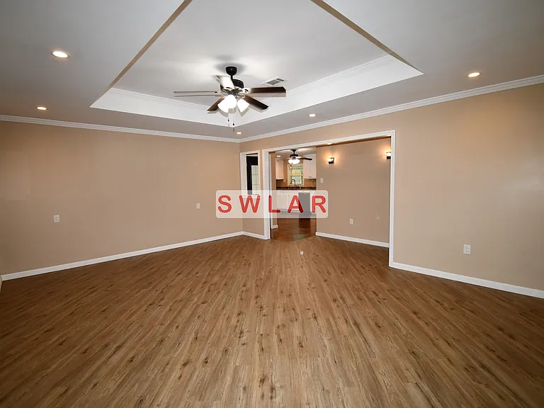 1312 S Elton Ct — Photo 2