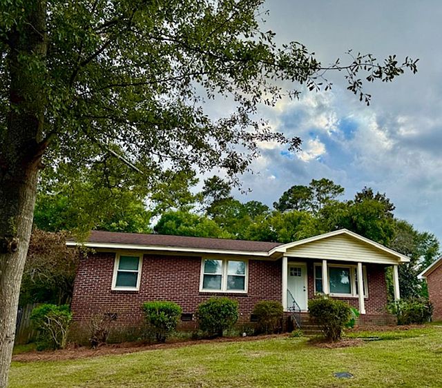 1st image of 4110 Lantana Dr
