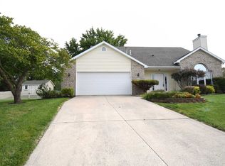 808 S Metzger Circle, South Whitley, IN 46787