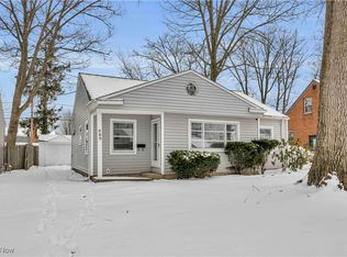 595 Oakmoor Rd, Bay Village, OH 44140