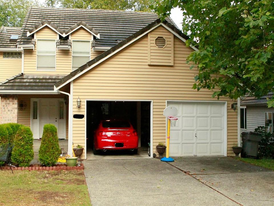 1st image of 2915 173rd Ct NE #1