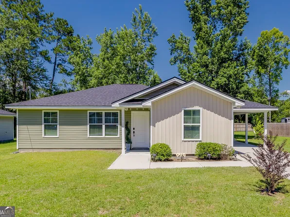 625 S Macon St, Ludowici, GA 31316