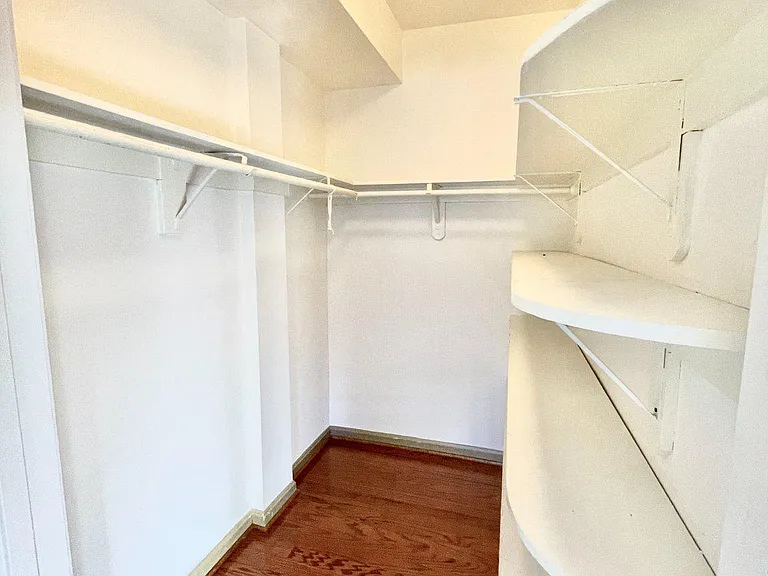 1228 C St SE — Photo 22