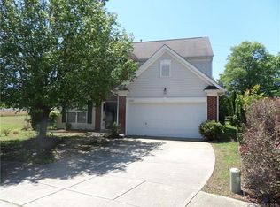 12805 Sandpines Ln, Charlotte, NC 28262