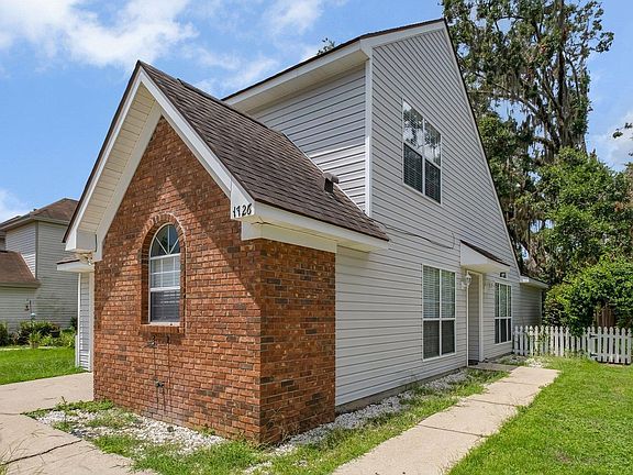 2nd image of 1726 Augustine Pl