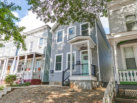 3rd image of 1414 W Clay St #B