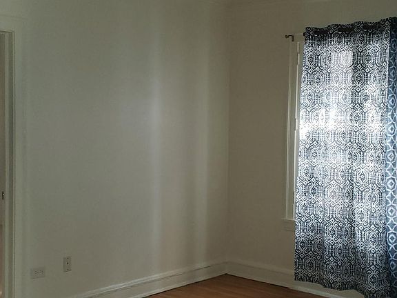 3rd image of 8142 S Saginaw Ave APT 2