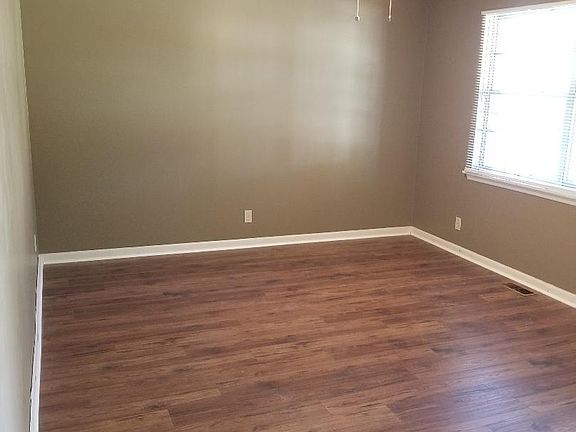 5th image of 1703 Morningside Dr NW