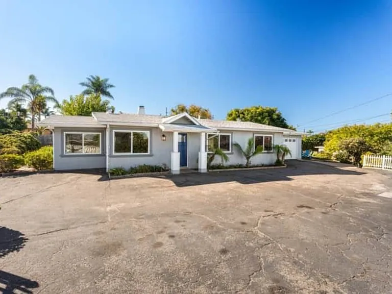 Lado De Loma Dr — Photo 24